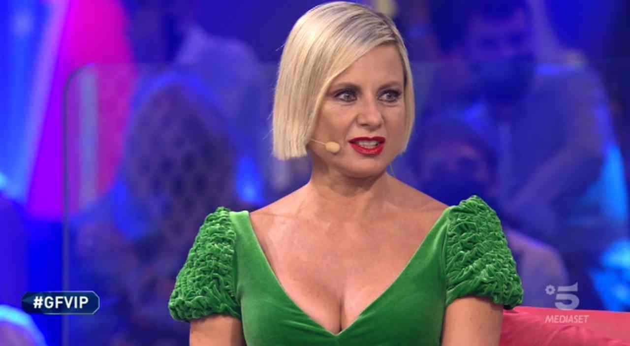 GF Vip: Antonella Elia ammette di amarlo ancora e lascia tutti scioccati