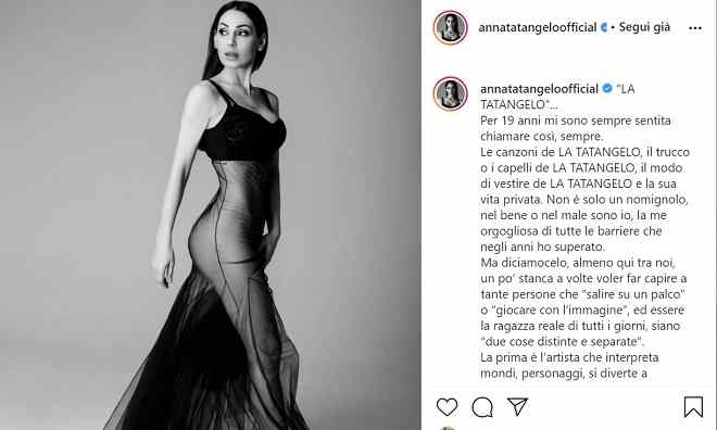 Anna Tatangelo seduce il web con un vestito trasparente