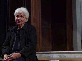 Alain Francon accoltellato Francia regista condizioni