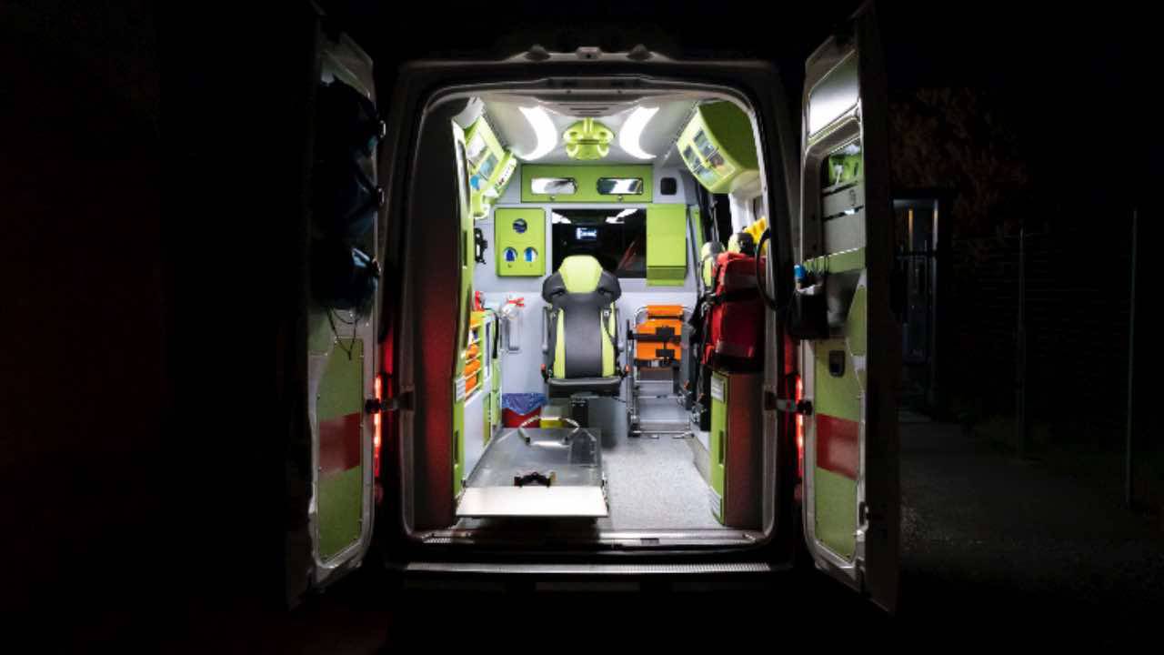 Taranto anziano positivo Covid ambulanza