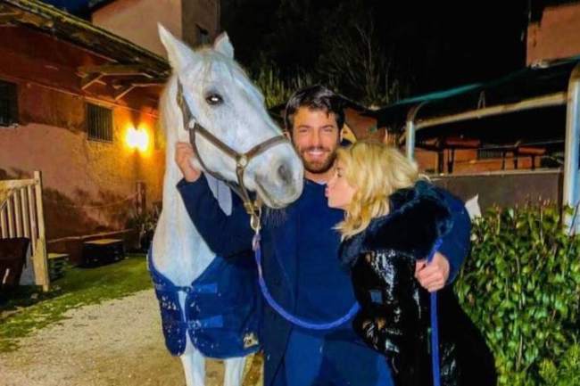 Can Yaman e Diletta Leotta spunta la data del matrimonio? Ecco la voce del web