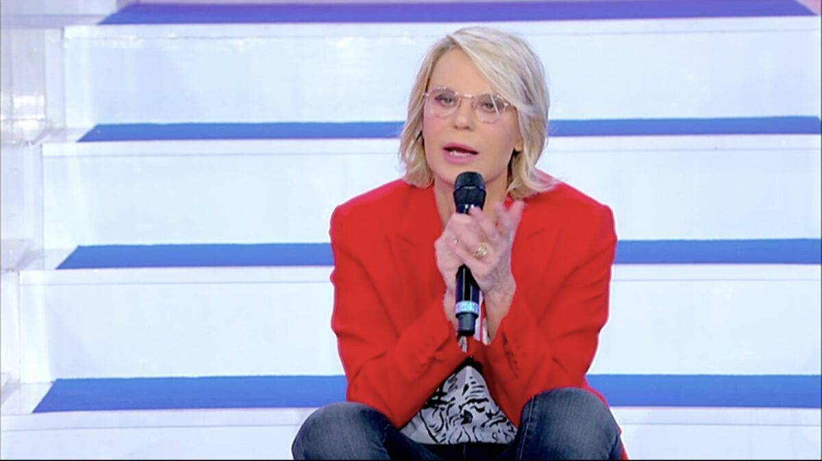 Uomini e Donne: arriva l'addio del noto cavaliere del programma