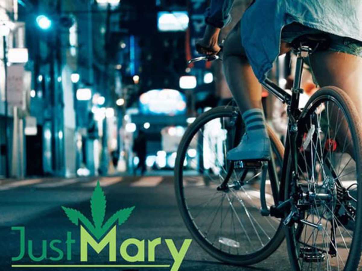 JustMary è a caccia di 2 esperti di marijuana per valutarne la qualità