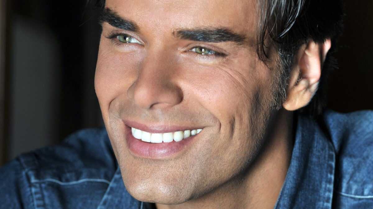 Massimiliano Morra stupisce tutti e dichiara: "Faccio le prove da papà"