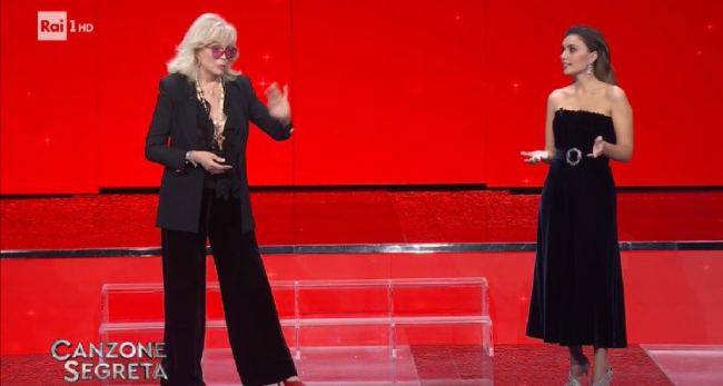 Amanda Lear "battuta" su Serena Rossi e le "donne brutte"