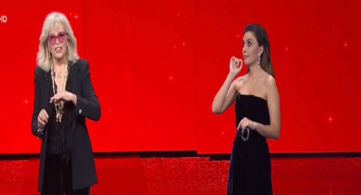 Amanda Lear "battuta" su Serena Rossi e le "donne brutte"