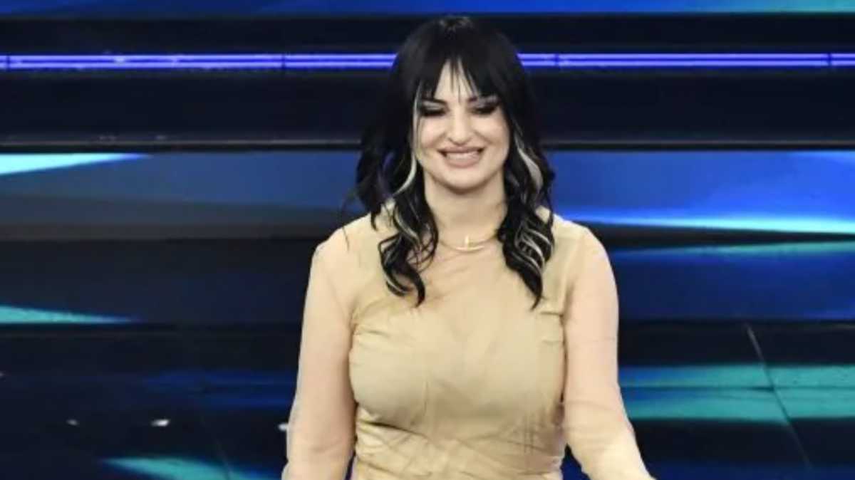 Arisa: nessuna crisi con Andrea e la foto che lascia senza fiato