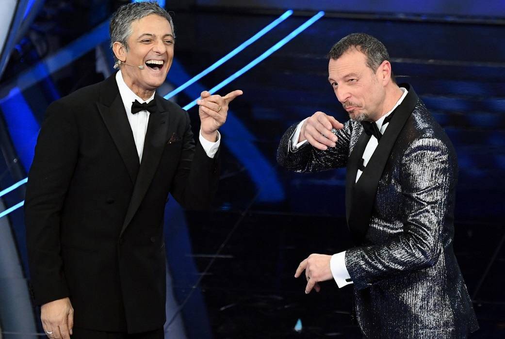 Domenica In, Fiorello lancia lo scoop "Sarà lui a fare Sanremo Ter"