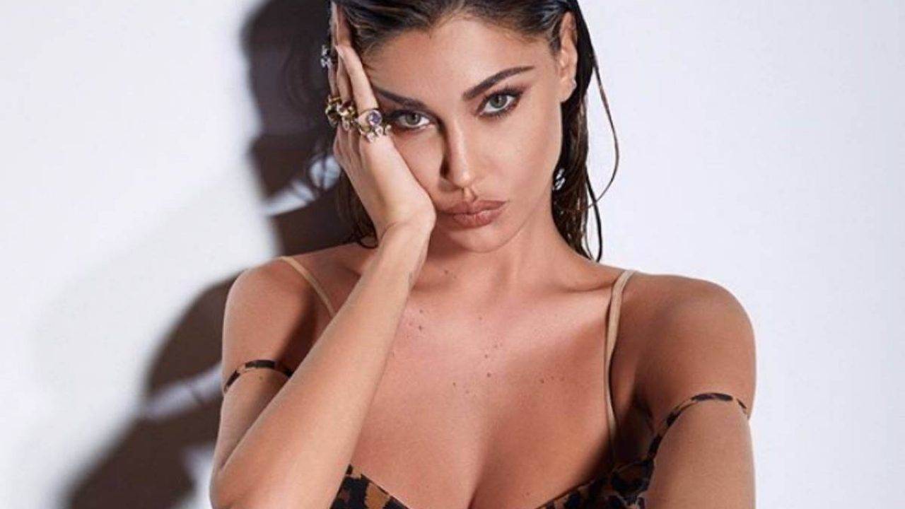 Belen Rodriguez pubblica un video sensuale su Instagram. I suoi fan "La bellezza quella vera"