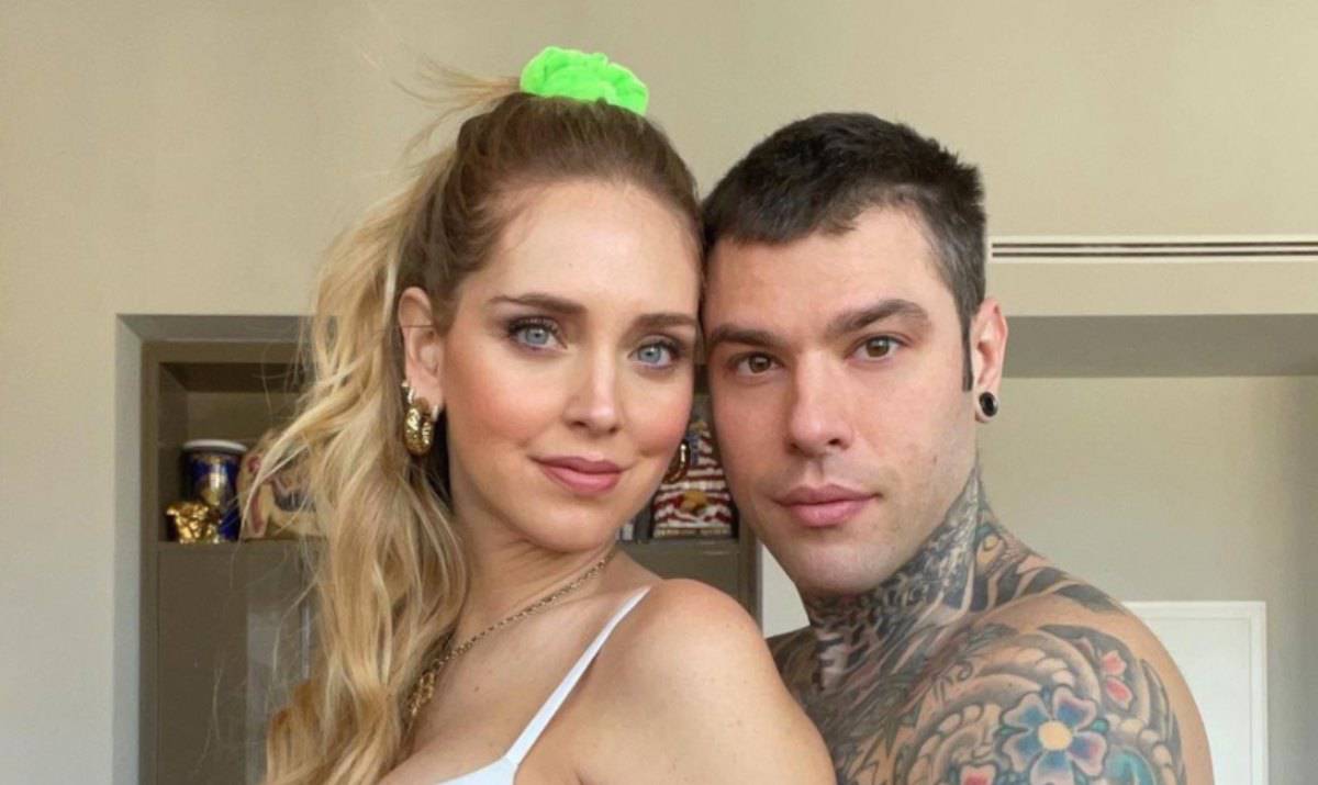 Fedez: dice il nome per esteso di baby V? Ecco cosa è successo