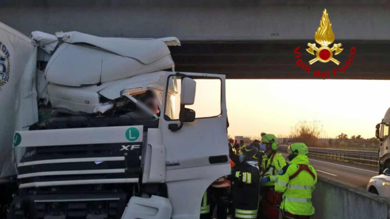 Venezia incidenti autostrada bilancio drammatico