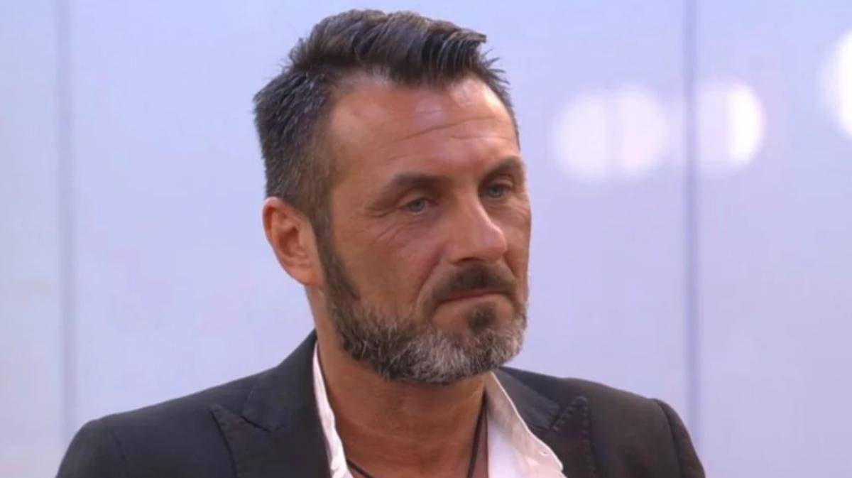 Isola dei Famosi: Sossio confessa quale regola non gli ha permesso di partecipare