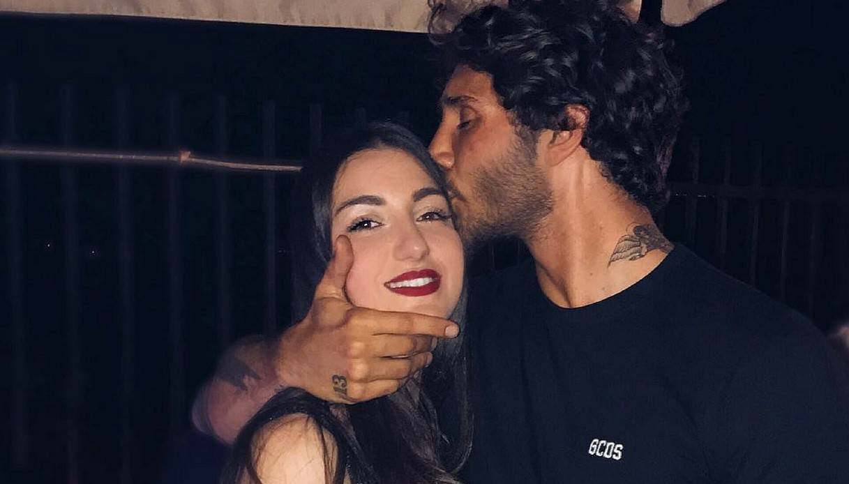 Stefano De Martino: la sorella è fidanzata con il noto attore, ecco chi è