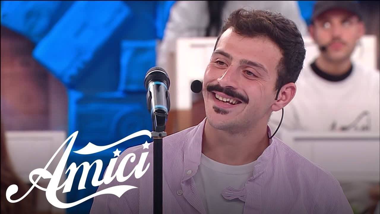 L'intervista di Leonardo Lamacchia: dal bullismo e obesità a Maria De Filippi