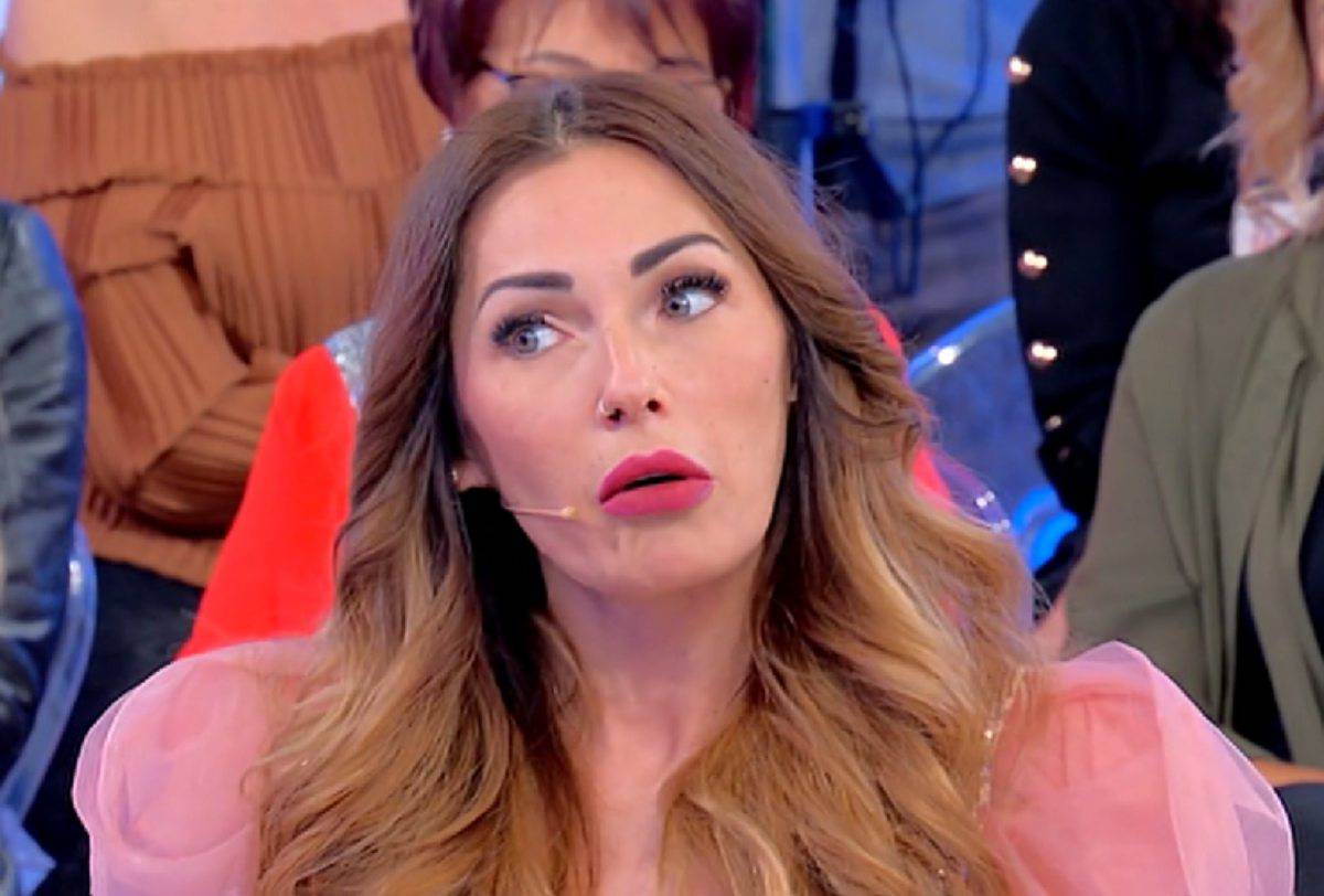 Uomini e Donne: Ida Platano subisce un "attacco" davvero pesante