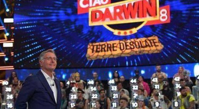 Ciao Darwin: quattro persone rischiano il processo dopo che il concorrente resta paralizzato