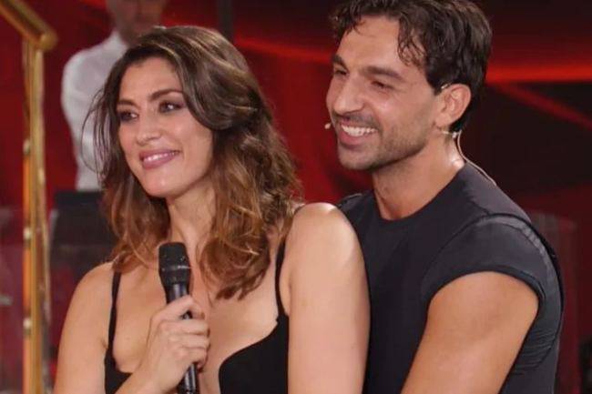 Elisa Isoardi e la confessione di Raimondo Todaro: "E' successo di tutto..."