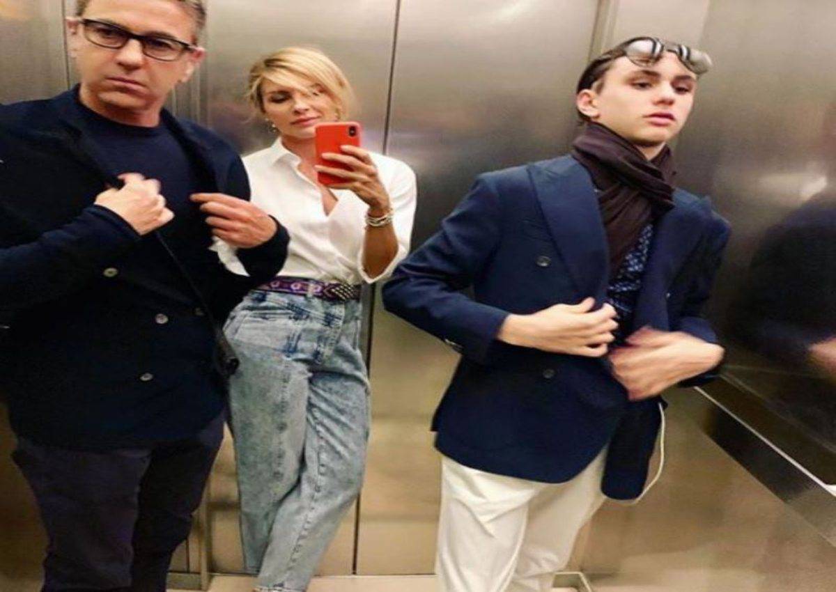 Martina Colombari: Il figlio Achille "picchiato dalla polizia"? Ecco cosa è successo