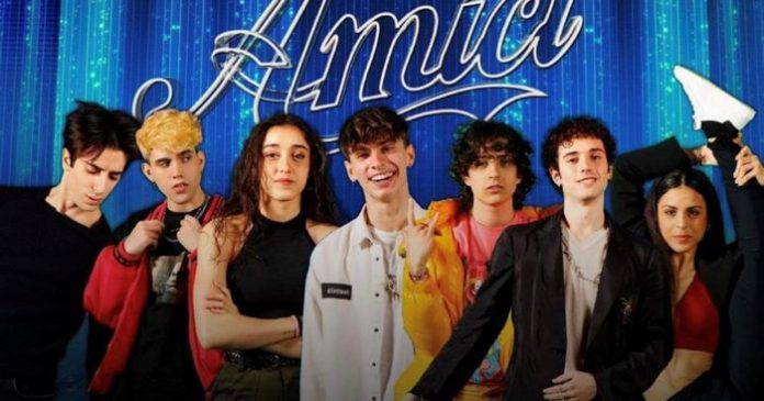 Amici è Registrato O In Diretta 2021