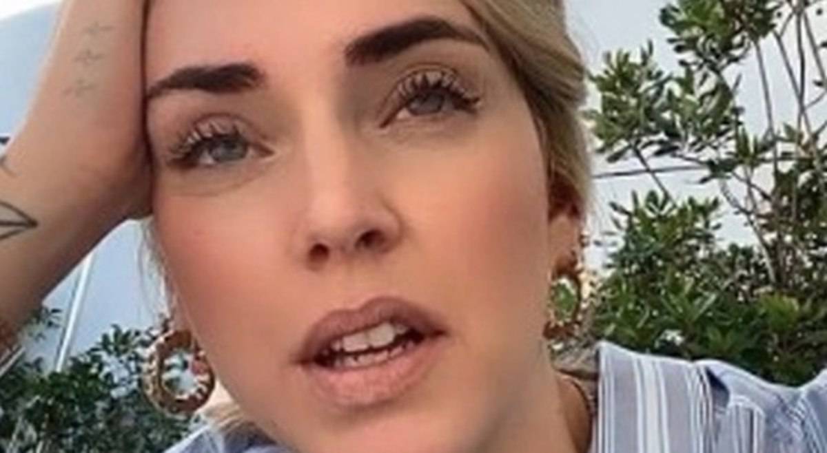 Chiara Ferragni shock: mostra la "reazione" dopo il pranzo al mare!