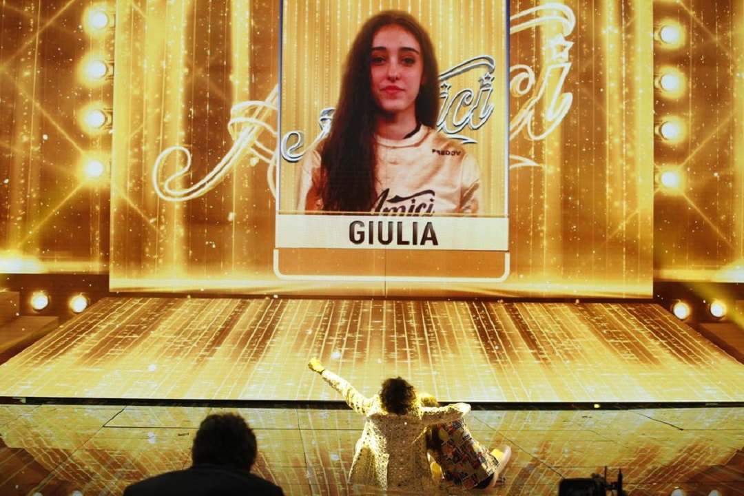 Giulia Stabile risponde ad una critica