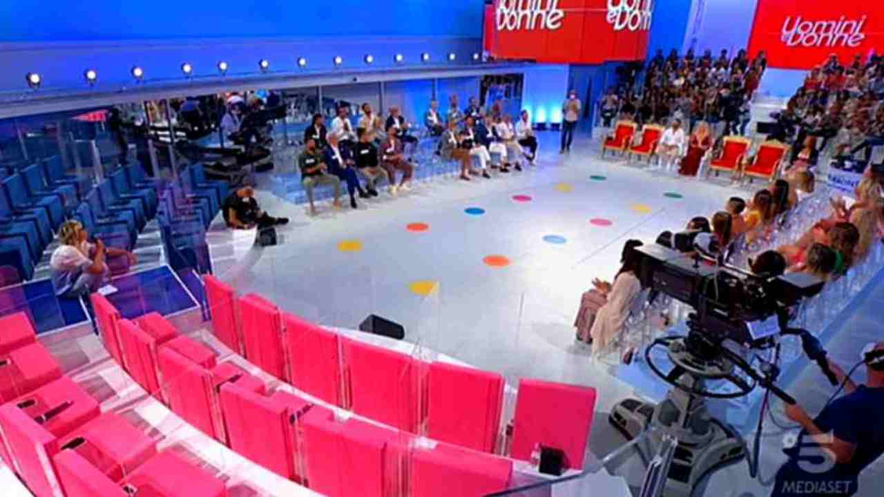 Uomini e Donne: la coppia ha fatto il grande pacco-Ecco chi era presente