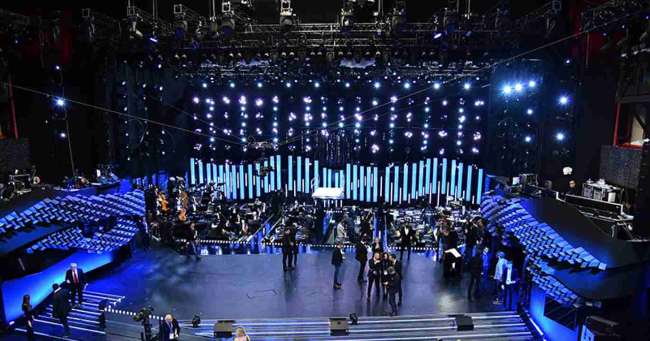 Sanremo 2022: colpo di scena alla conduzione? Cosa c'è di vero