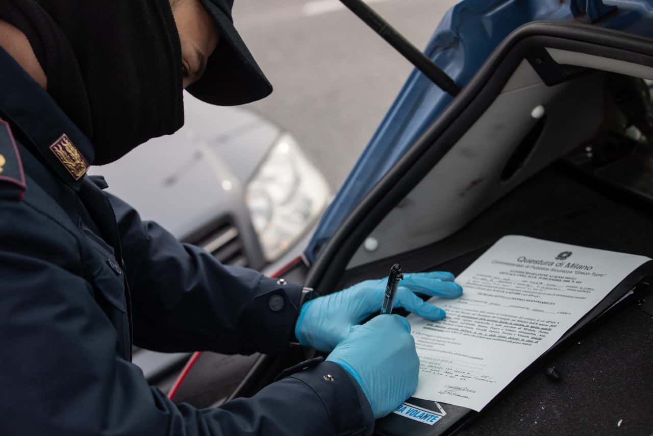 torino multa insulti omofobi