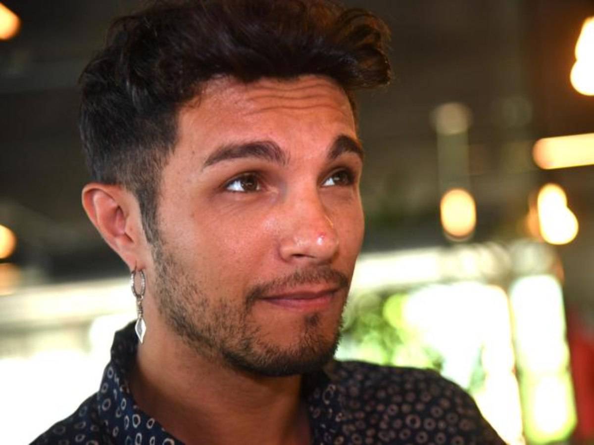 Marco Carta: da Amici ad oggi è irriconoscibile, ecco la sua trasformazione-FOTO