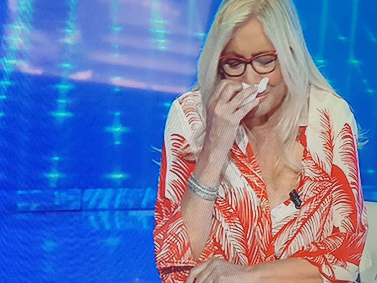Mara Venier a Domenica In scoppia in lacrime in diretta