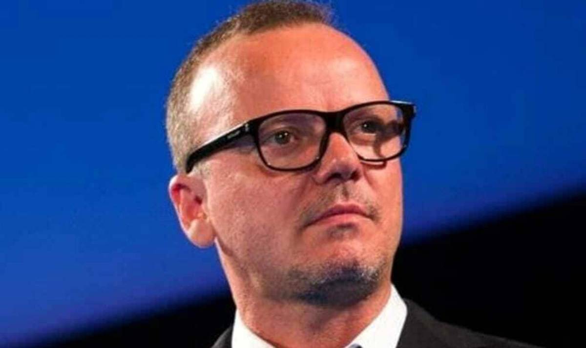 Gigi D'Alessio dimentica Anna Tatangelo: C'è il video con la sua fidanzata!