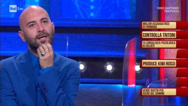 I Soliti Ignoti: Giuliano Sangiorgi ed il gesto shock del cameramen