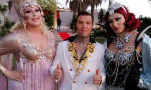 Drag queen Fedez video Mille denuncia regista