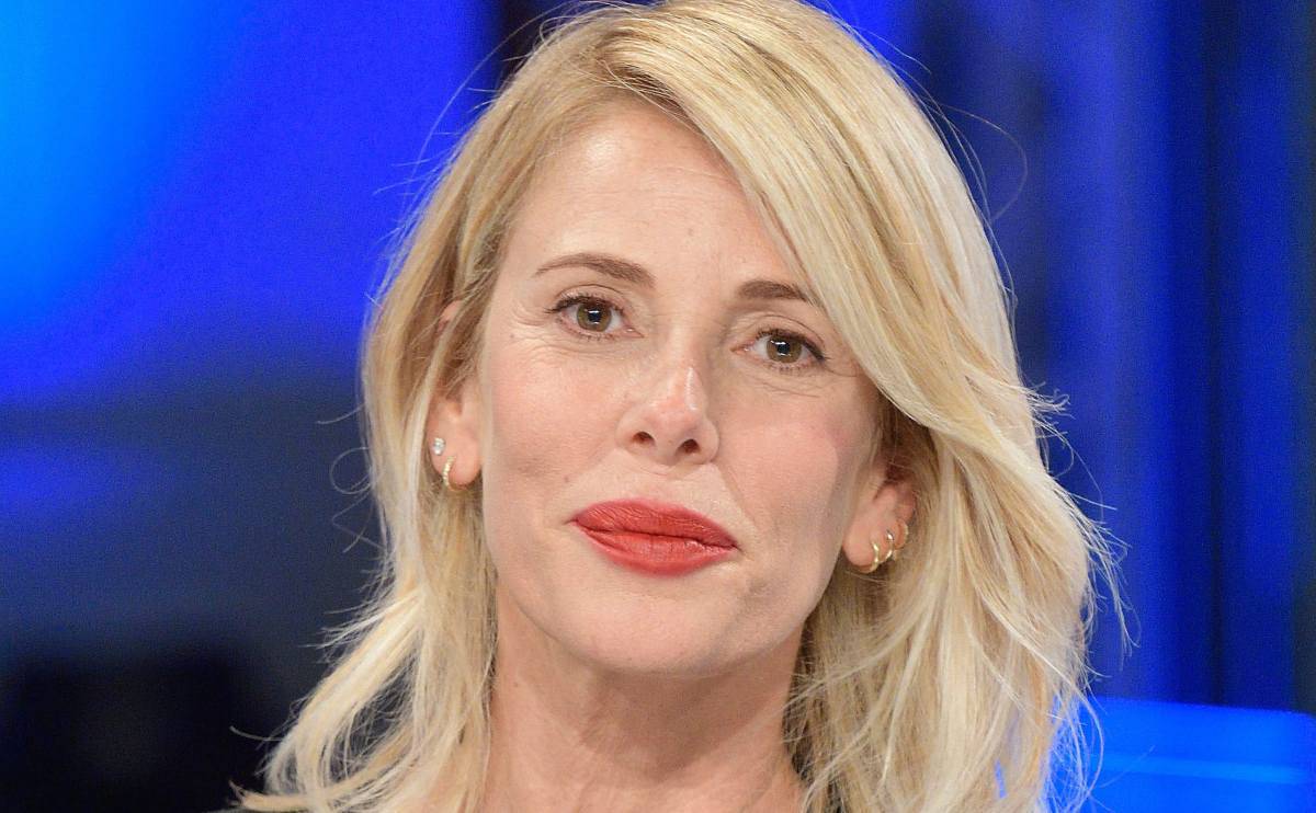 Alessia Marcuzzi in tv ma in una veste diversa: Ecco il retroscena
