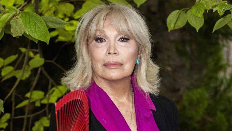 Amanda Lear