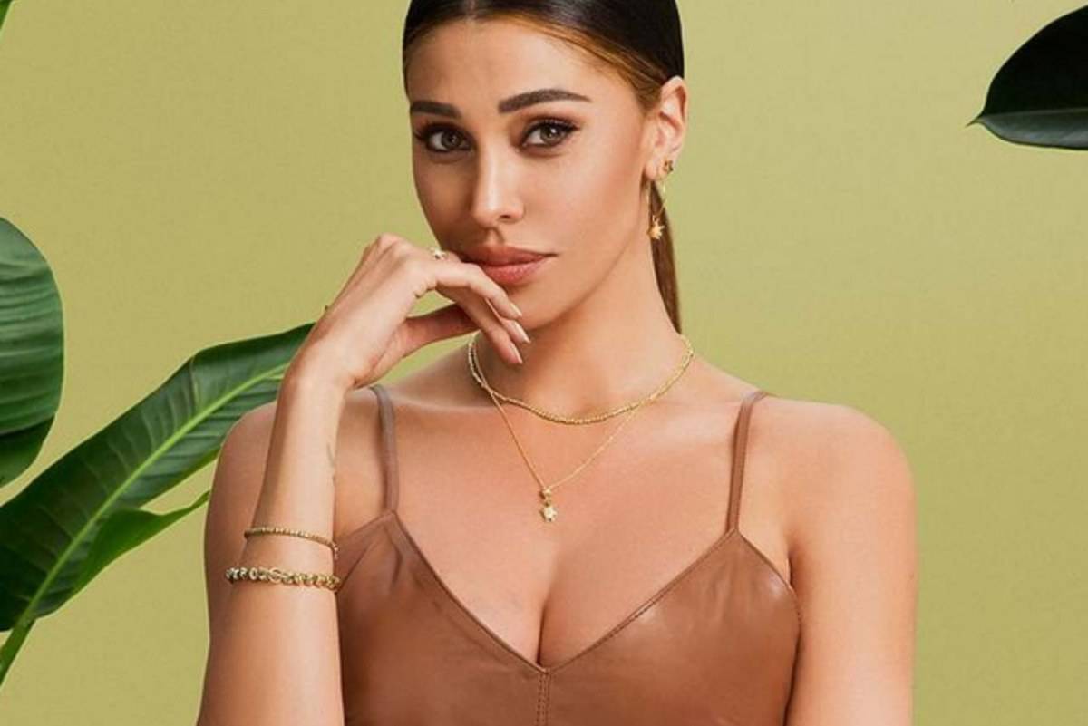 Belen a pochissimi giorni dal parto stupisce tutti i fan-FOTO