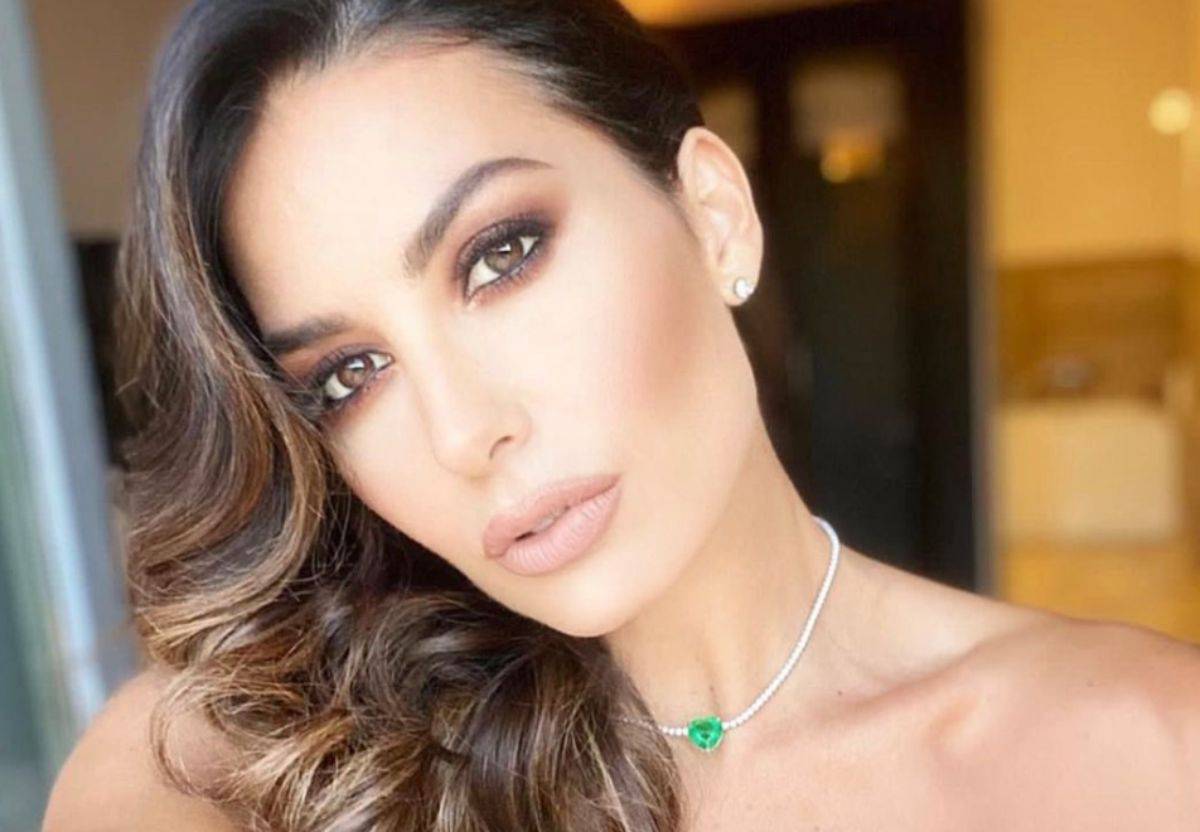 Elisabetta Gregoraci: il bikini è da impazzire!-FOTO