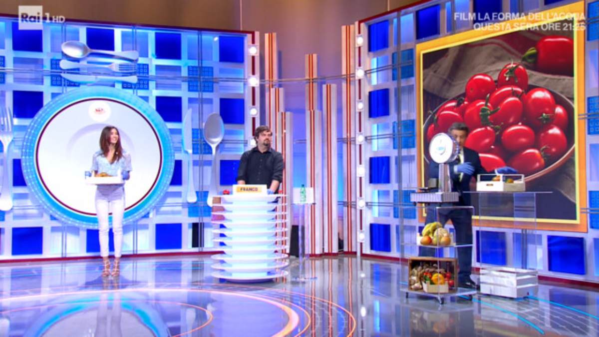 Flavio Insinna shock: "Non era mai successo" nel programma Il Pranzo è servito