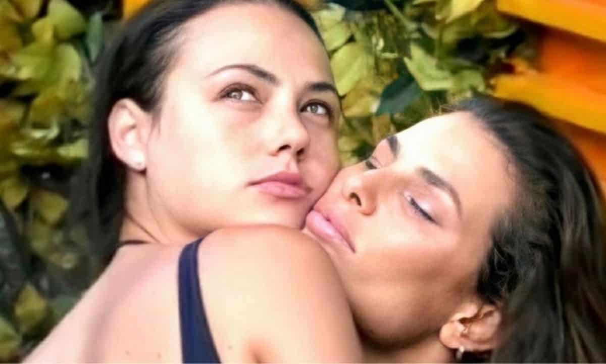 Dayane Mello Rosalinda Cannavò bacio fotografo smentisce