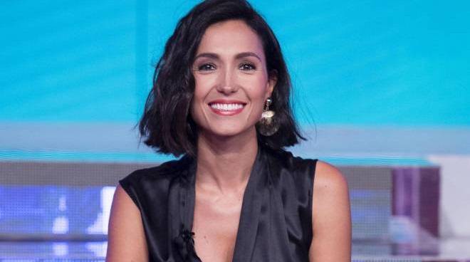 La foto postata sui social da Caterina Balivo “Sembra che ho i baffi”