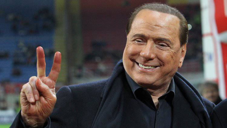 Silvio berlusconi prima moglie