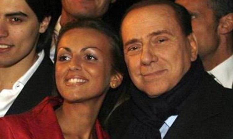 Pascale e Berlusconi on facebook