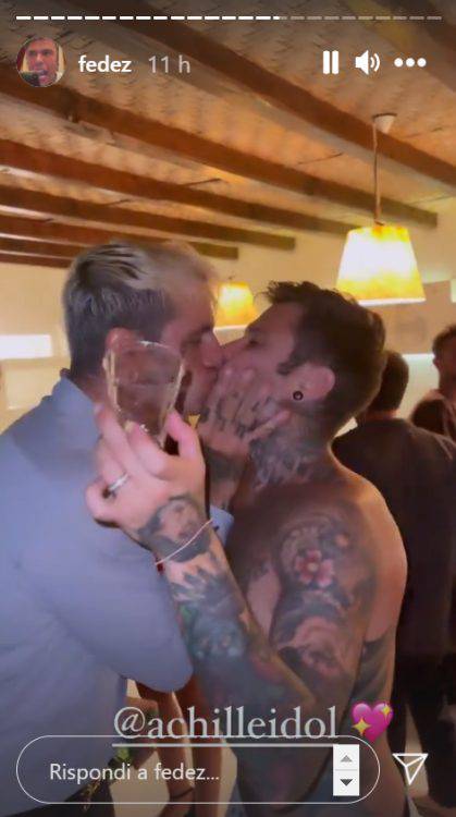 fedez bacio