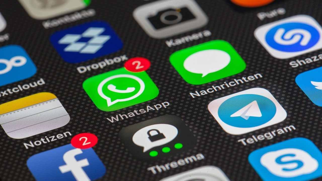 Whatsapp: ecco il trucco per mandarsi messaggi da soli