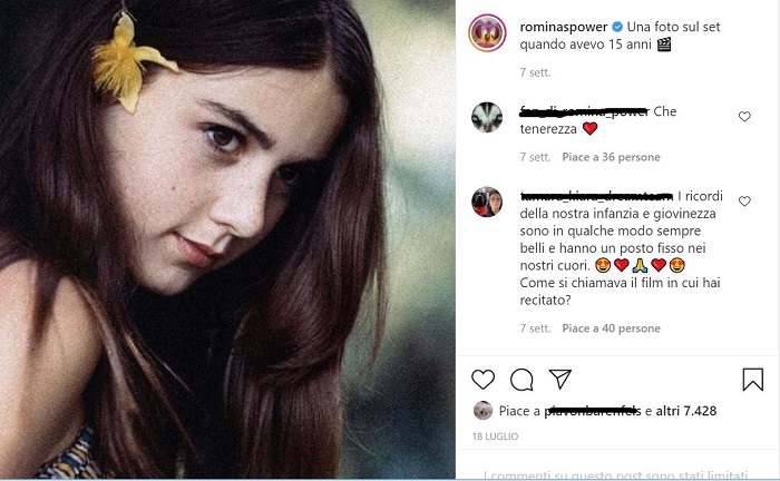 Un grande traguardo sta per raggiungere Romina Power: ad ottobre, infatti, la cantante ed attrice compirà 70 anni. Molti dei quali li ha vissuti insieme ad Al Bano. I due convolano a nozze nel 1970 e dal loro amore nascono quattro figli: Ylenia, Yari, Cristel e Romina jr Jolanda. Sono anni molto importanti, anche, per il loro sodalizio dal punto di vista musicale. Ma nel 1994 il loro rapporto inizia a vacillare: proprio in quell’anno avviene la scomparsa della primogenita. Le indagini sulla sua scomparsa sono terminate quando la polizia dichiarò la morte presunta, in quanto il corpo non è mai stato ritrovato. Da allora il suo matrimonio con il cantante di Cellino San Marco vacillò e nel 1999 si separa definitivamente da lui. La foto di Romina Power postata su Instagram in cui sembra una modella Ma solo qualche anno dopo i due decidono di ritornare a cantare insieme: questo avviene nel 2013, ben 16 anni dopo dalla loro ultima esibizione insieme. Ma questo sodalizio forse non piace proprio a tutti: infatti, la nuova compagna di Al Bano, Loredana Lecciso, dalla quale ha avuto atri due figli, Jasmine e Albano jr, detto Bido. Infatti, stando alle ultime indiscrezioni, la Lecciso ha avuto da ridire proprio sulla cantante statunitense. Sul settimanale Oggi, ha dichiarato infatti “Ho permesso a troppe persone di mettere il becco tra di noi. Ora non consento più ad anima viva di varcare il confine della nostra coppia”. E questa frase non sarebbe piaciuta alla Power che ha chiesto al suo ex marito di tenere a freno la nuova compagna. LEGGI ANCHE---> Da molti anni, Romina Power è molto attiva sui social, dove pubblica molto spesso delle foto private. L’ultima che ha postato su Instagram, si vede la bella attrice statunitense quando aveva solamente 15 anni. LEGGI ANCHE---> Con un fiore tra i capelli, la bellezza della Power è indiscutibile, tanto da sembrare più una modella che un’attrice. Accanto alla foto, la cantante fa sapere infatti che si trovava su un set cinematografico. I commenti sotto alla foto fanno riferimento alla sua bellezza.