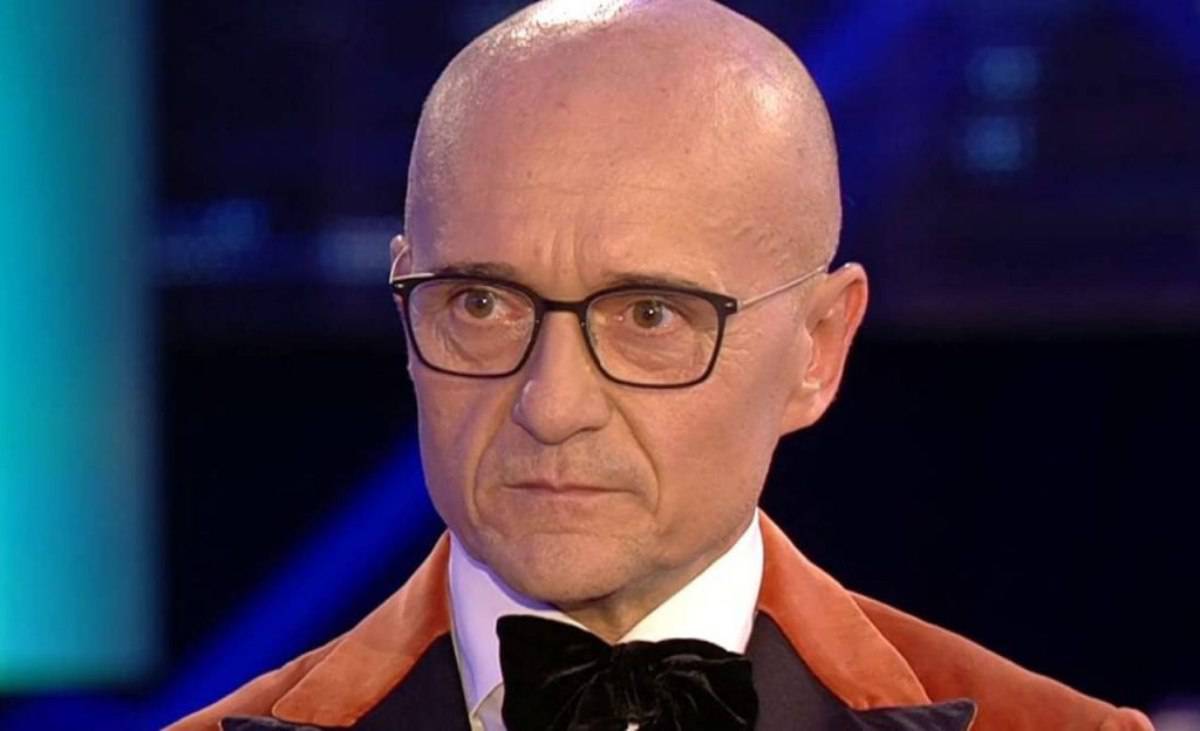 Gf Vip: "Stop alle squalifiche ne abbiamo le tasche piane"