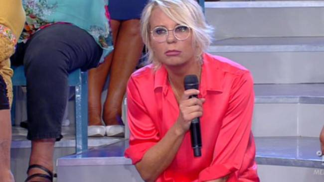 U&D: il cavalieri è in imbarazzo, ma interviene Maria De Filippi