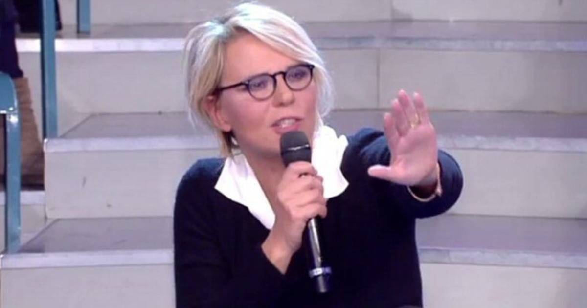 U&D: il cavalieri è in imbarazzo, ma interviene Maria De Filippi