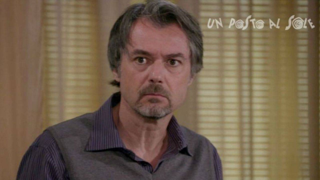 Un posto al Sole: Michele spinge Silvia tra le braccia di Giancarlo