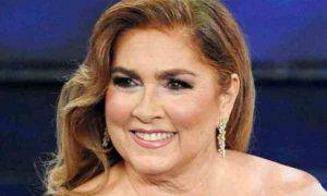 Romina Power cambio look nuovo taglio capelli